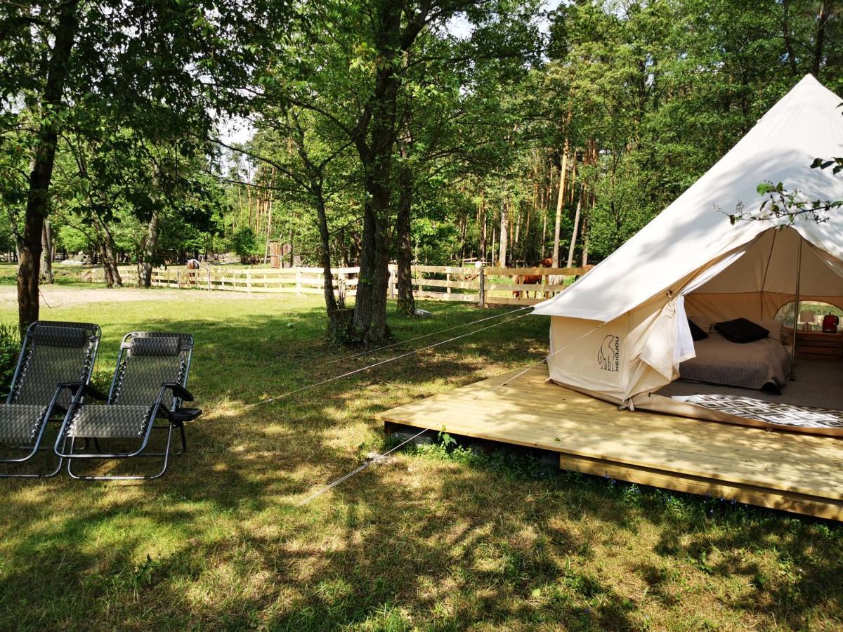 Glamping Kaliska Hotell Łochów Exteriör bild