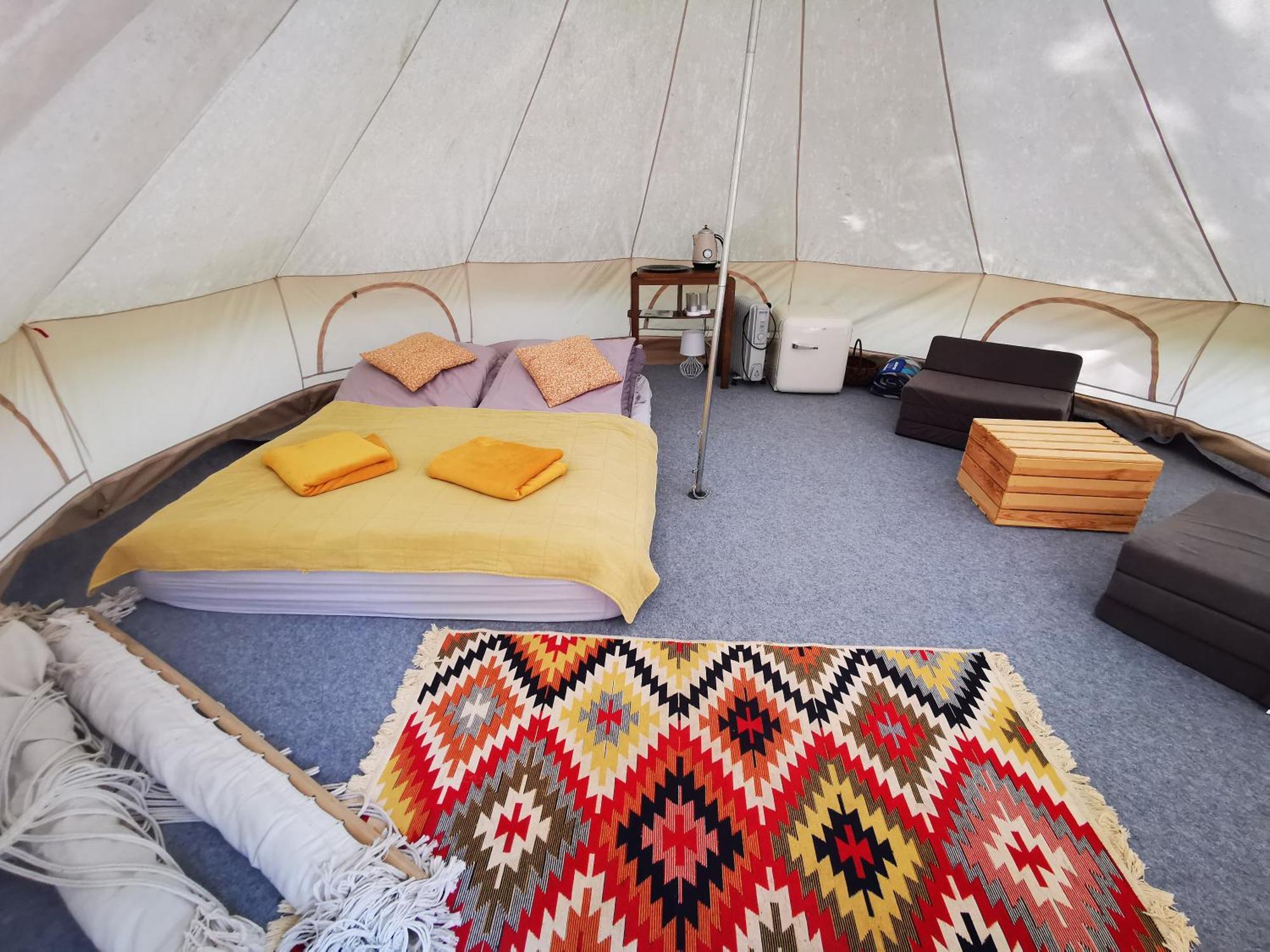 Glamping Kaliska Hotell Łochów Exteriör bild