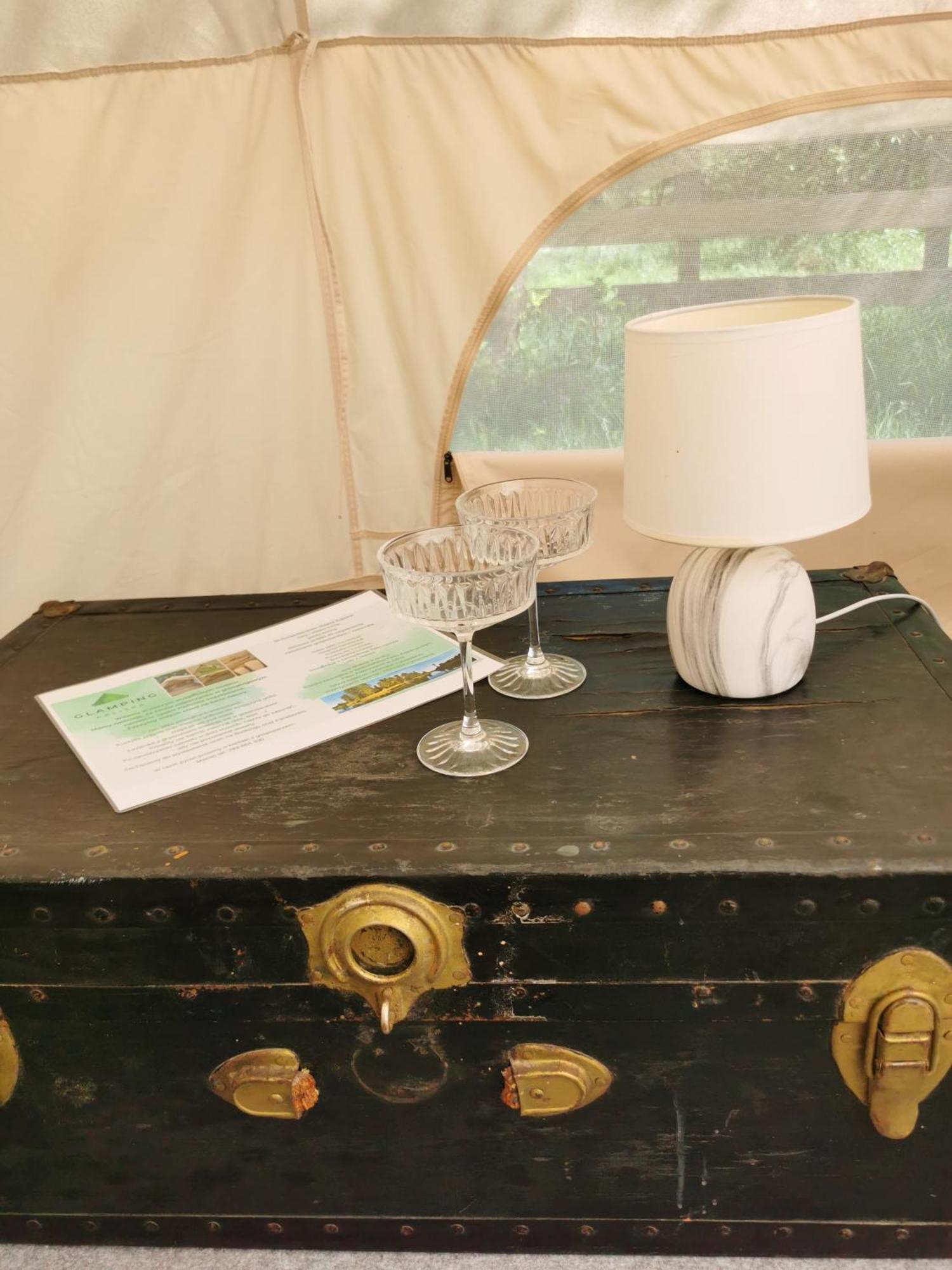 Glamping Kaliska Hotell Łochów Exteriör bild