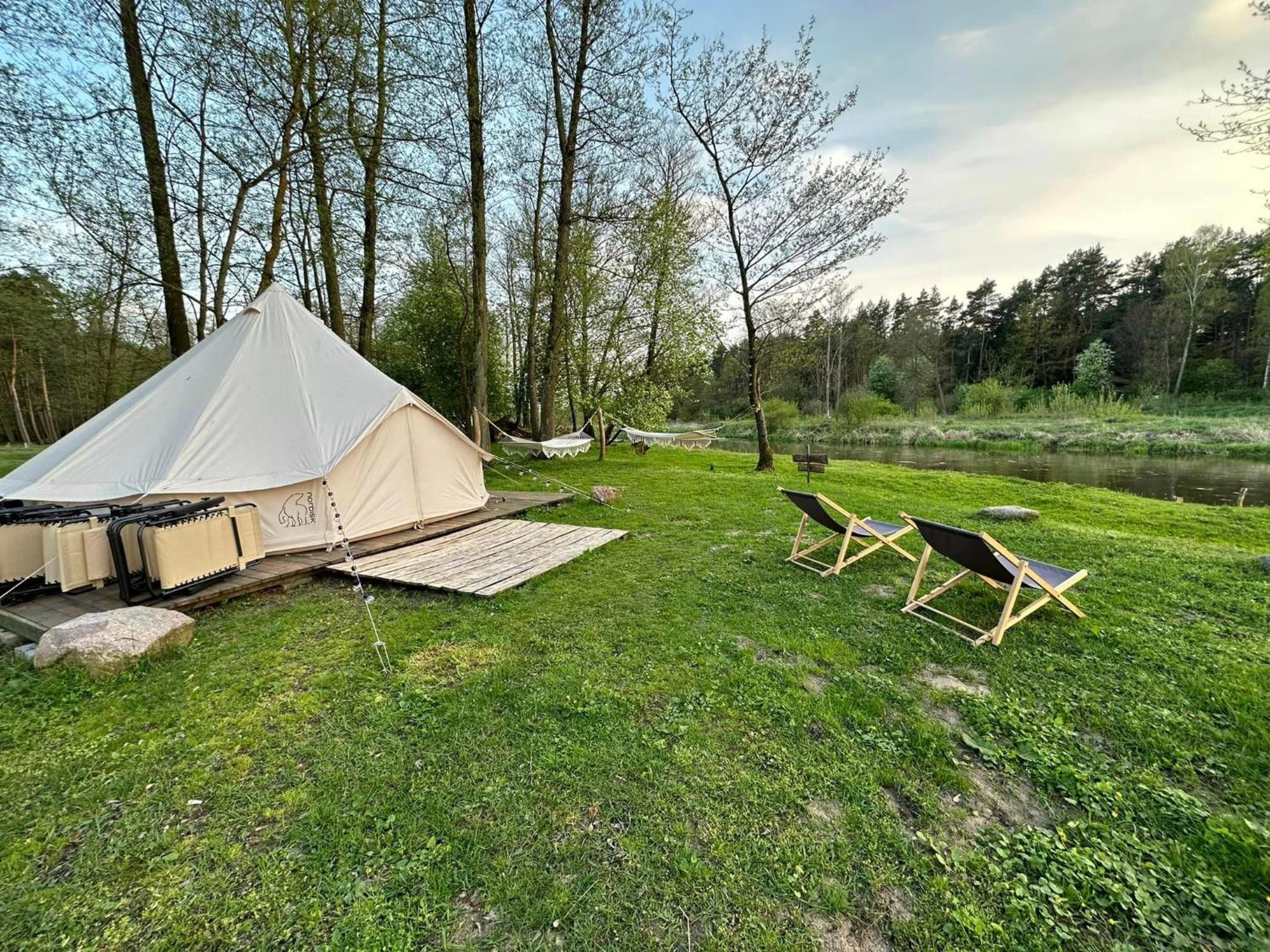 Glamping Kaliska Hotell Łochów Exteriör bild